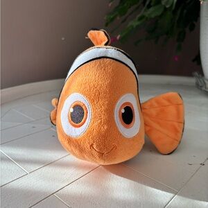 EUC Nemo Pixar Finding Nemo Orange and White Fish Plush Toy for Kids Collectors